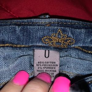 Almost Famous Capris